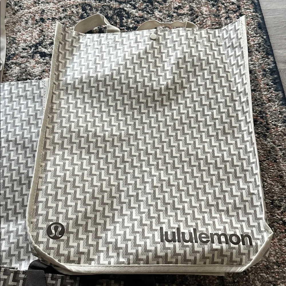 Lululemon Bags - 3 pieces - Picture 3 of 3